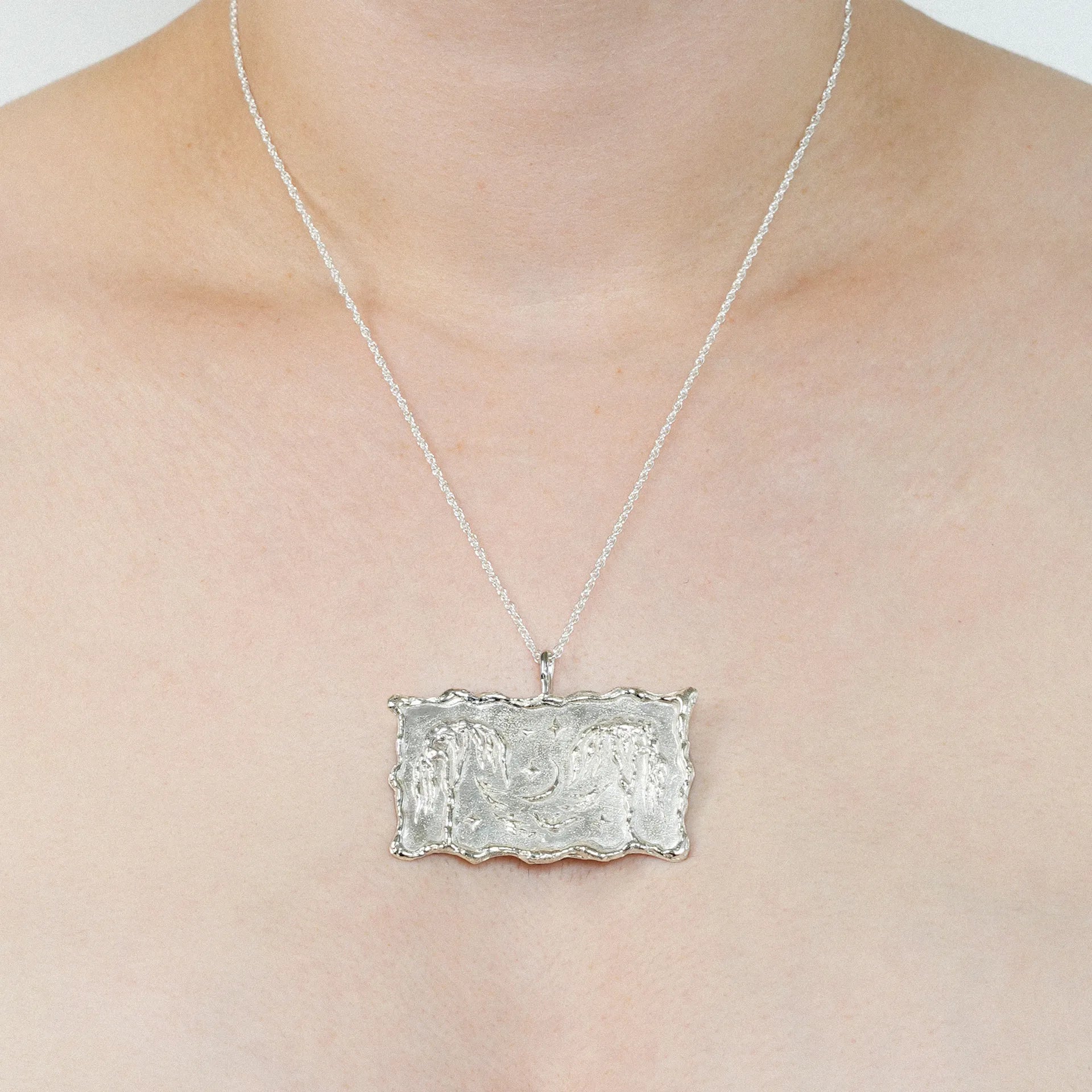 Les lavandières de la nuit - Argent recyclé